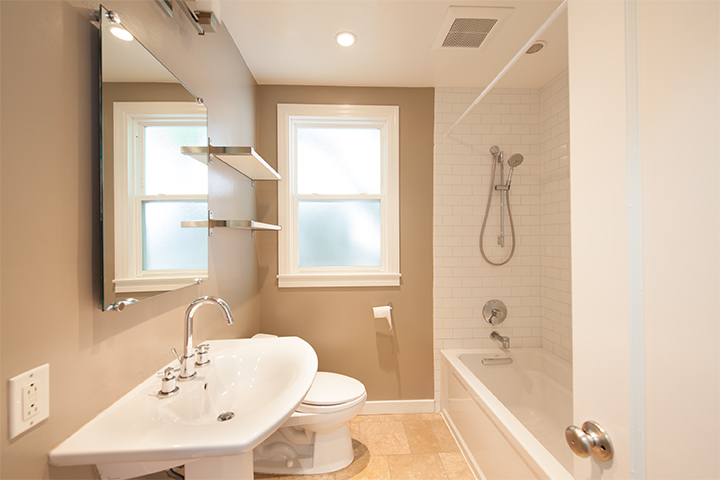 Bathroom (A) picture - 1169 Fay St, Redwood City 94061