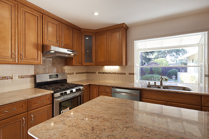 3138 Flowers Ln - Kitchen