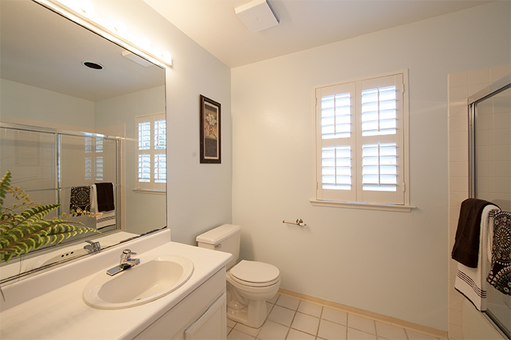 Bathroom 2 (A) Picture - 405 Mendocino Way, Redwood Shores 94065 Bathroom 2 (A) picture - 405 Mendocino Way, Redwood Shores 94065