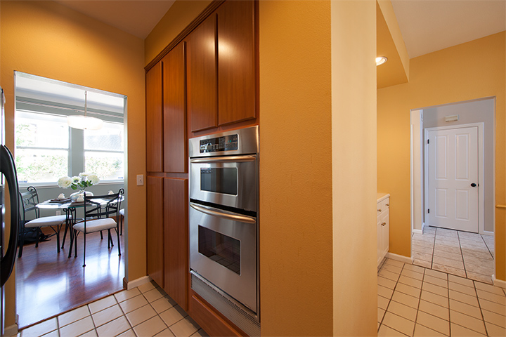 Kitchen (C) Picture - 405 Mendocino Way, Redwood Shores 94065 Kitchen (C) picture - 405 Mendocino Way, Redwood Shores 94065