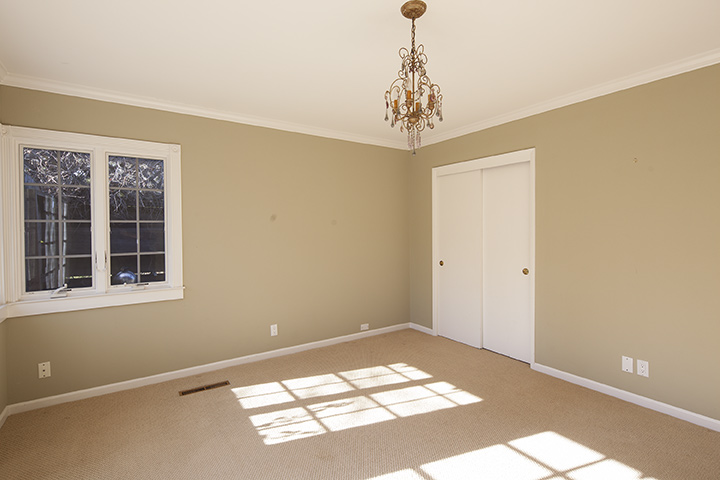 Bedroom 3 (B) picture - 2342 Middlefield Rd, Palo Alto 94301