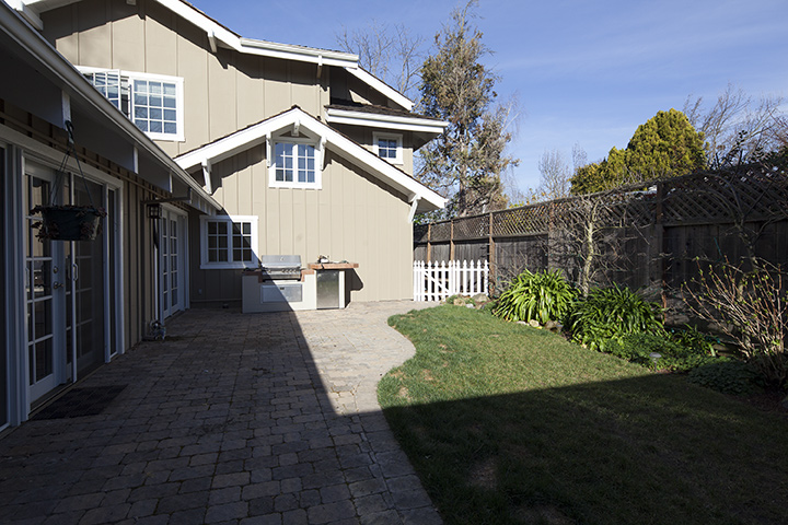 Patio (B) picture - 2342 Middlefield Rd, Palo Alto 94301