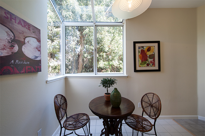 Breakfast Area picture - 2585 Park Blvd, Unit Z204, Palo Alto 94306