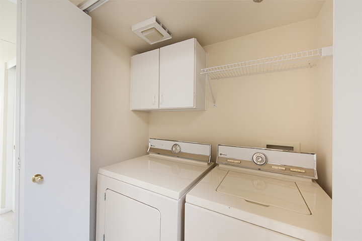 Laundry picture - 2585 Park Blvd, Unit Z204, Palo Alto 94306