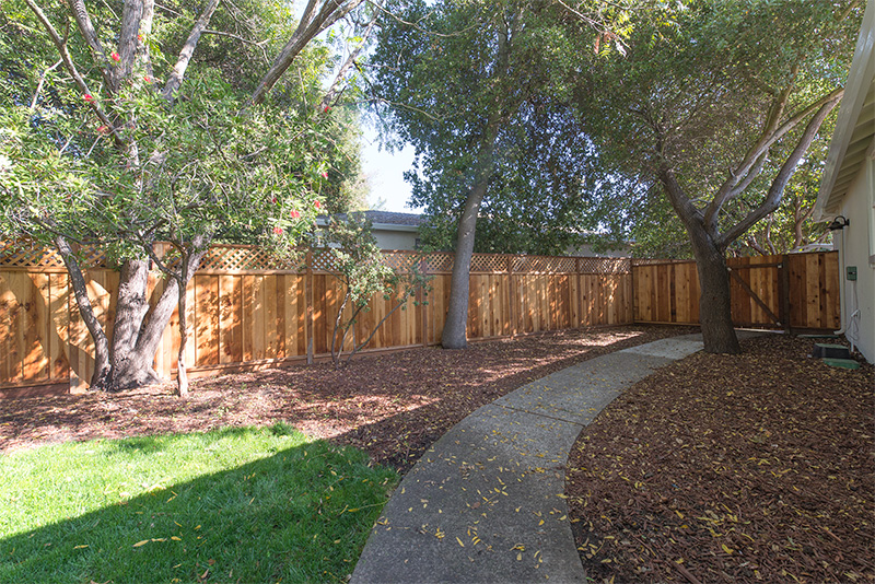 Backyard (B) Picture - 1007 Peggy Ln, Menlo Park 94025 Backyard (B) picture - 1007 Peggy Ln, Menlo Park 94025