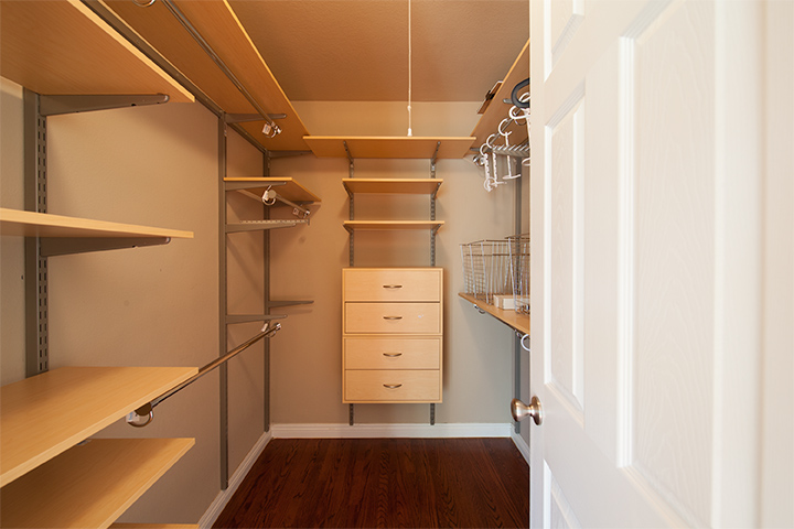 Master Closet picture - 1220 Priscilla Dr, San Jose 95129