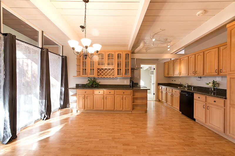 Dining Kitchen picture - 3661 Ramona Cir, Palo Alto 94306