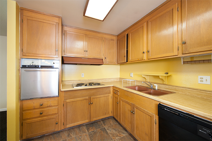 Kitchen (C) Picture - 934 S Wolfe Ave, Sunnyvale 94086 Kitchen (C) picture - 934 S Wolfe Ave, Sunnyvale 94086