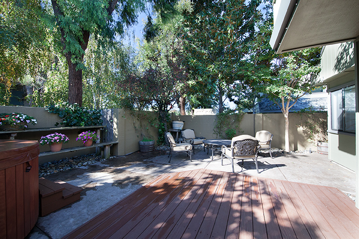 Deck picture - 670 San Antonio Rd, Unit 40, Palo Alto 94306