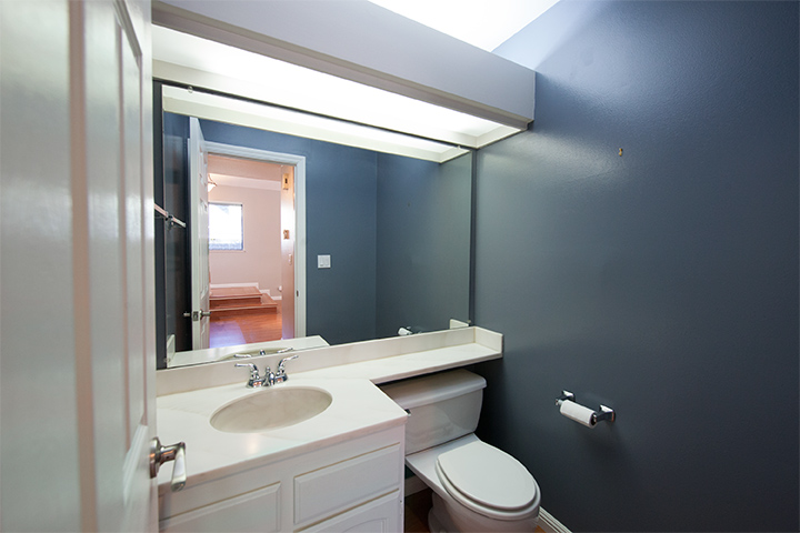 Half Bath picture - 670 San Antonio Rd, Unit 40, Palo Alto 94306