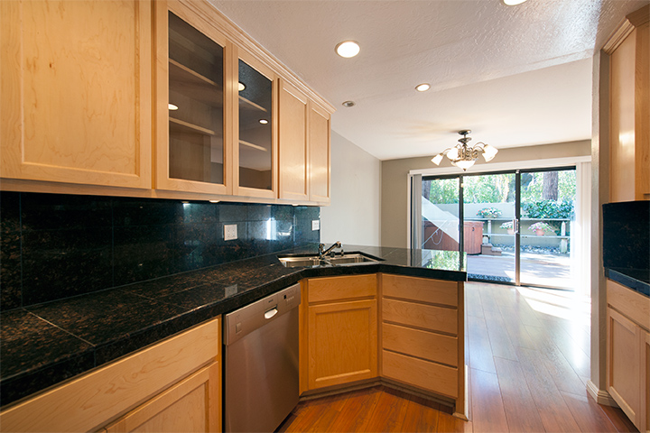 Kitchen picture - 670 San Antonio Rd, Unit 40, Palo Alto 94306