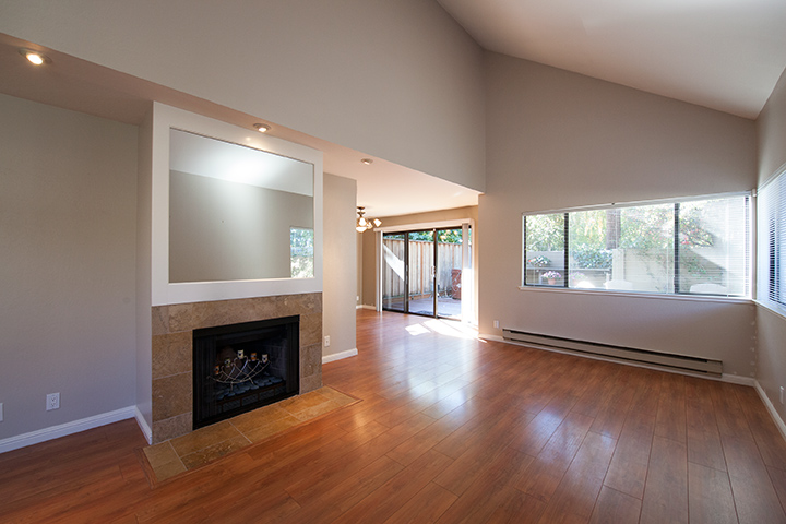 Living Room - 670 San Antonio Rd, Unit 40, Palo Alto