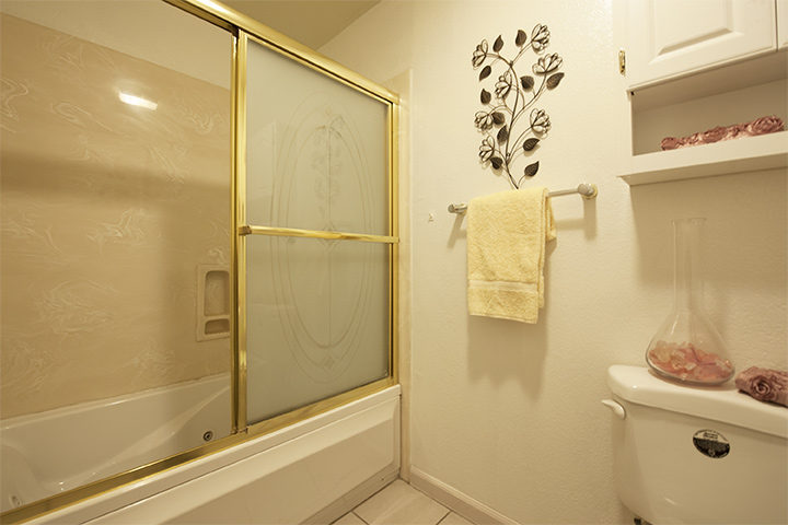 Master Bath (B) Picture - 1609 Stanwich Rd, San Jose 95131 Master Bath (B) picture - 1609 Stanwich Rd, San Jose 95131