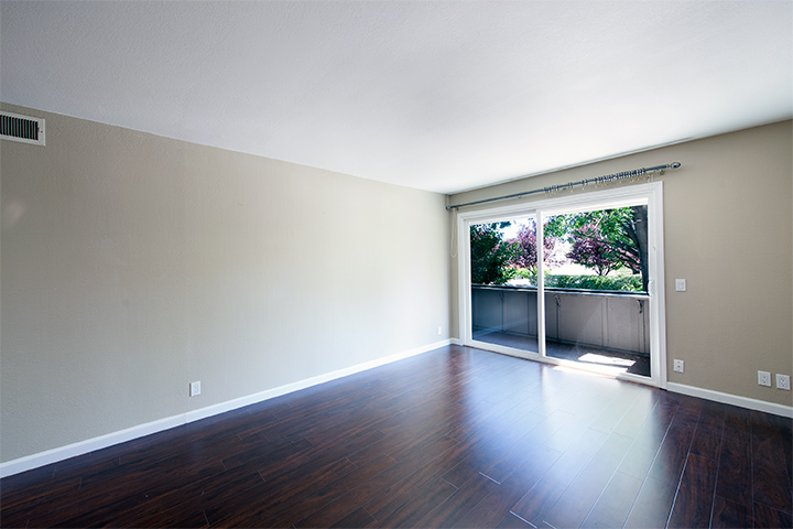 Living Room - 2452 W Bayshore Rd, Unit 5, Palo Alto