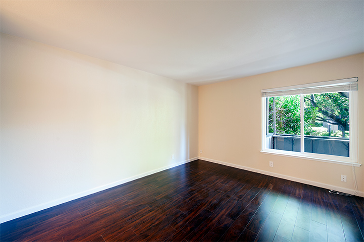 Master Bedroom picture - 2452 W Bayshore Rd, Unit 5, Palo Alto 94303