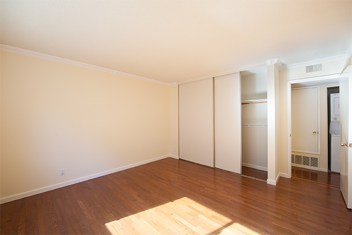 Bedroom 2 picture - 2468 W Bayshore Rd, Unit 7, Palo Alto 94303