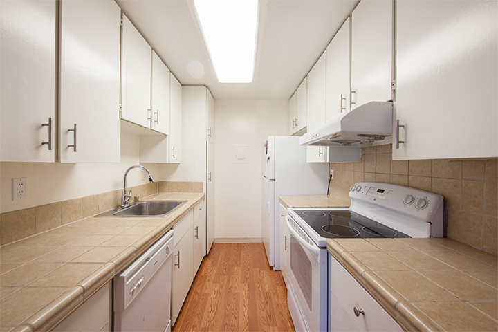 Kitchen picture - 2468 W Bayshore Rd, Unit 7, Palo Alto 94303