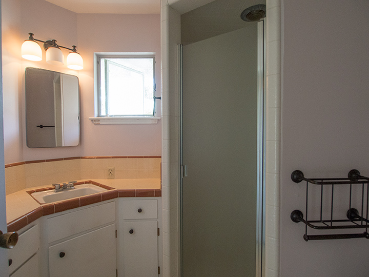 Bathroom 2 picture - 2264 Yale St, Palo Alto 94306