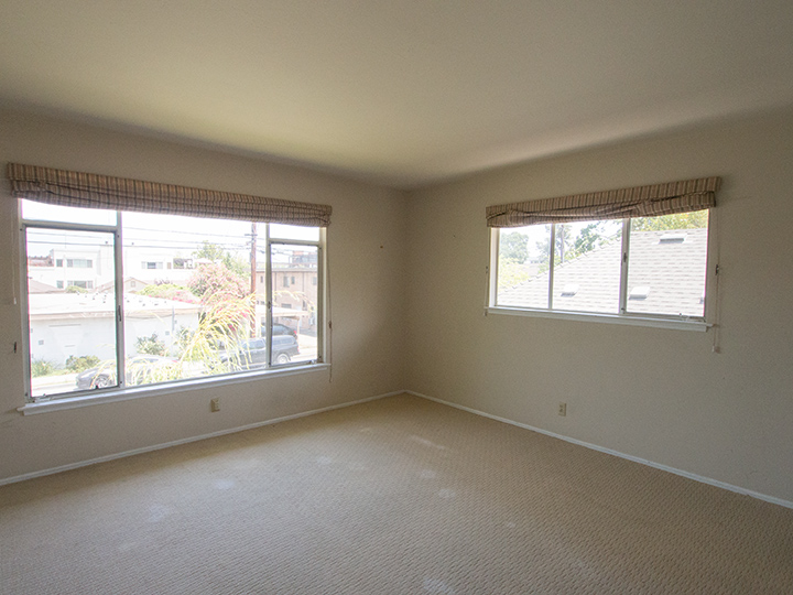 Living Room picture - 2264 Yale St, Palo Alto 94306