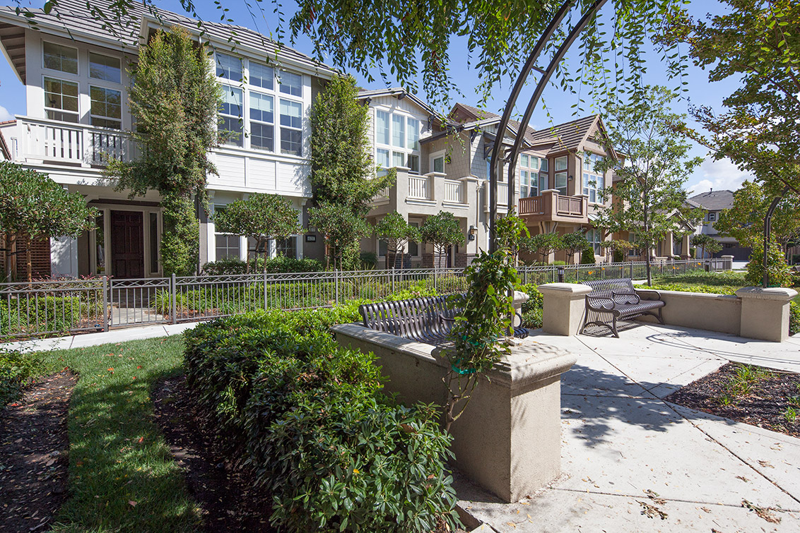 40207 Antigua Rose Ter - Fremont