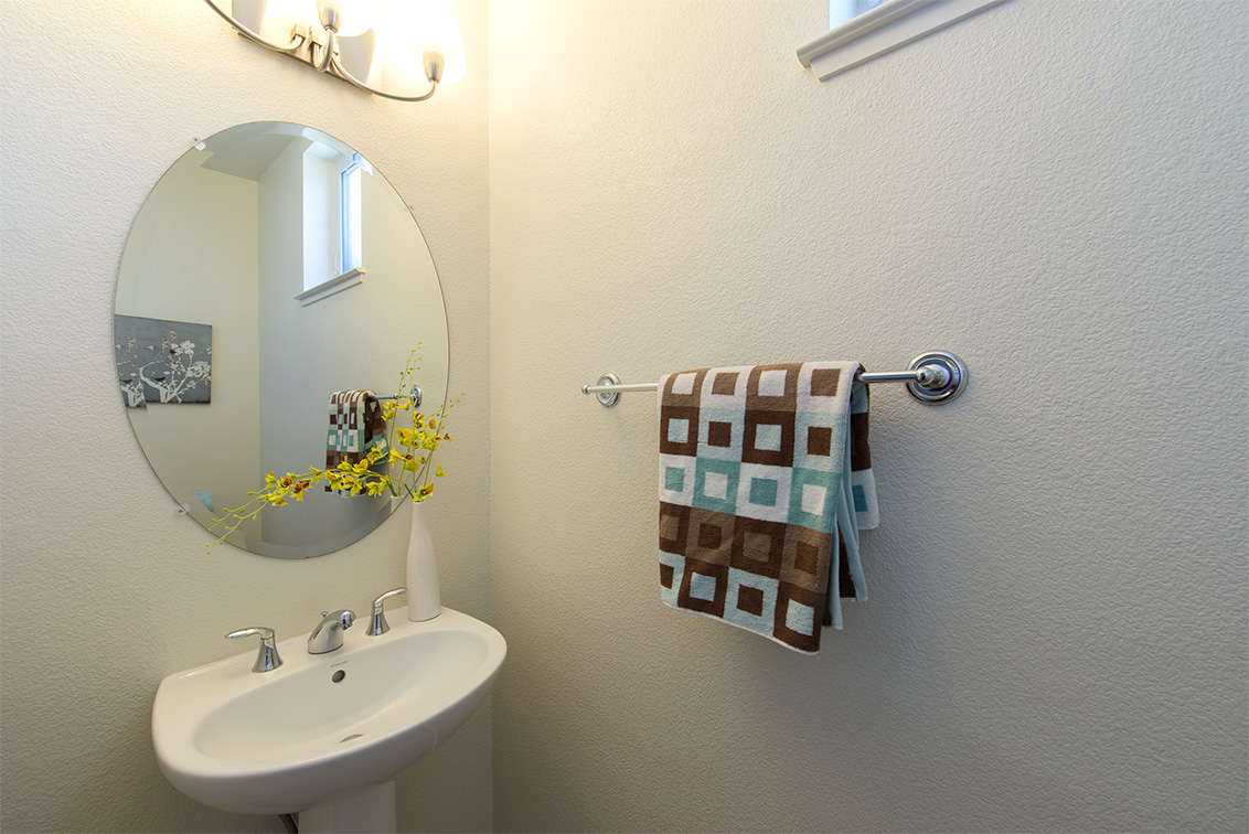Half Bath (A) Picture - 1911 Cambridge Dr, Mountain View 94043 Half Bath (A) picture - 1911 Cambridge Dr, Mountain View 94043