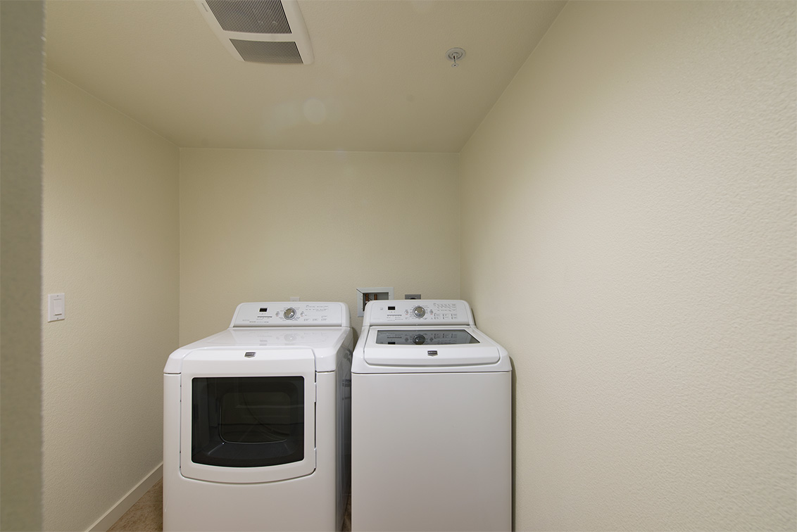 Laundry (A) Picture - 1911 Cambridge Dr, Mountain View 94043 Laundry (A) picture - 1911 Cambridge Dr, Mountain View 94043