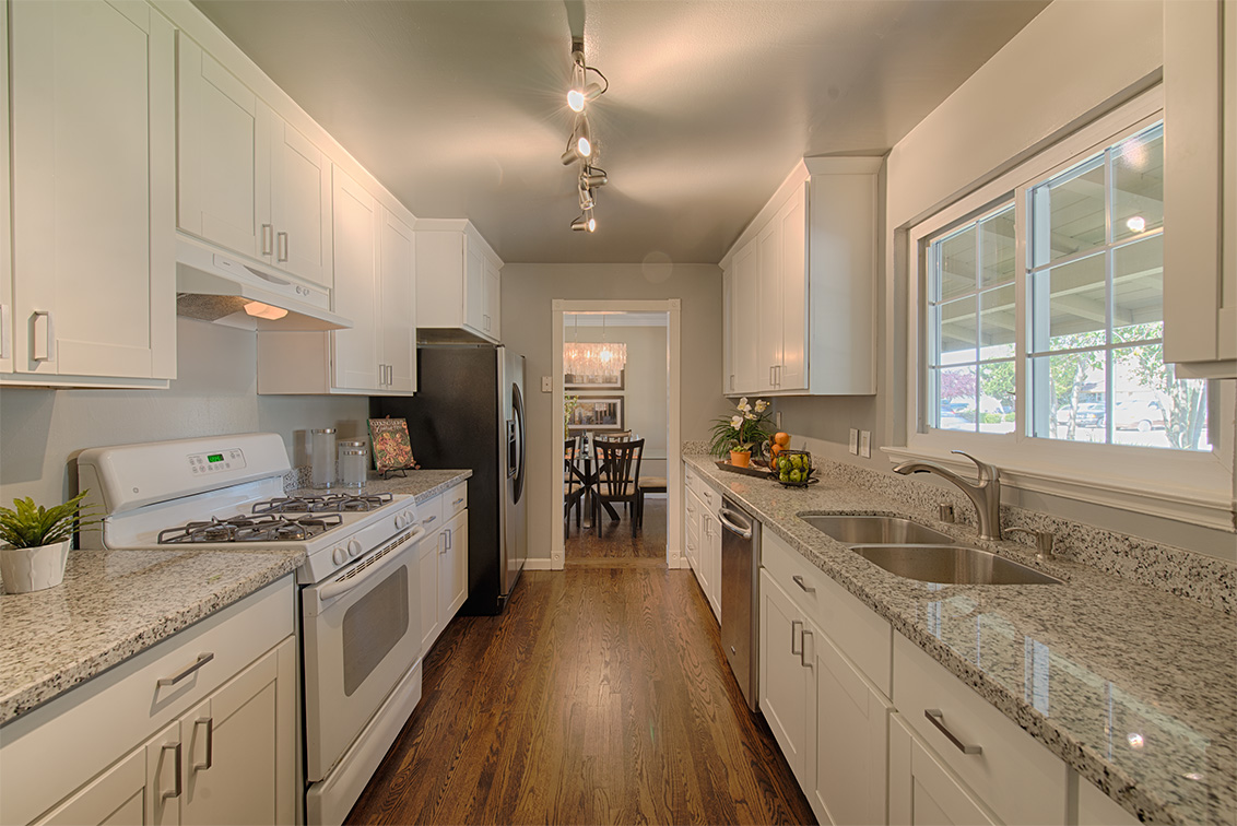 Kitchen (B) picture - 1932 Foxworthy Ave, San Jose 95124