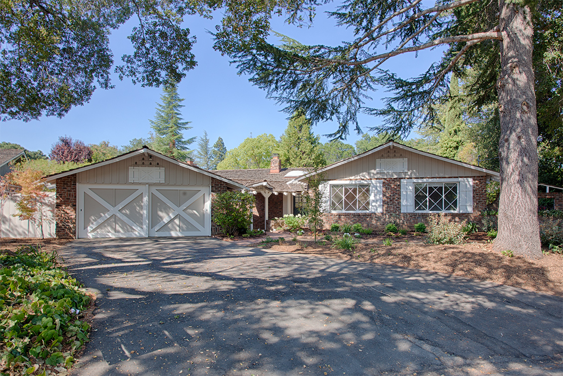170 Frederick Ct - Los Altos