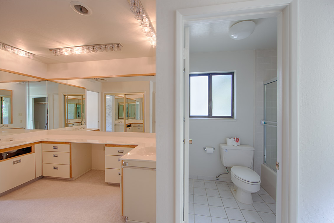 Bathroom 5 picture - 524 Gerona Rd, Stanford 94305