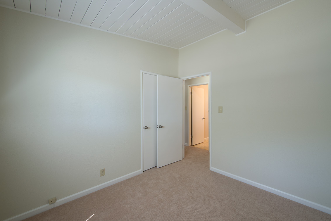 Bedroom 3 (B) picture - 1304 Hill Ave, Menlo Park 94025