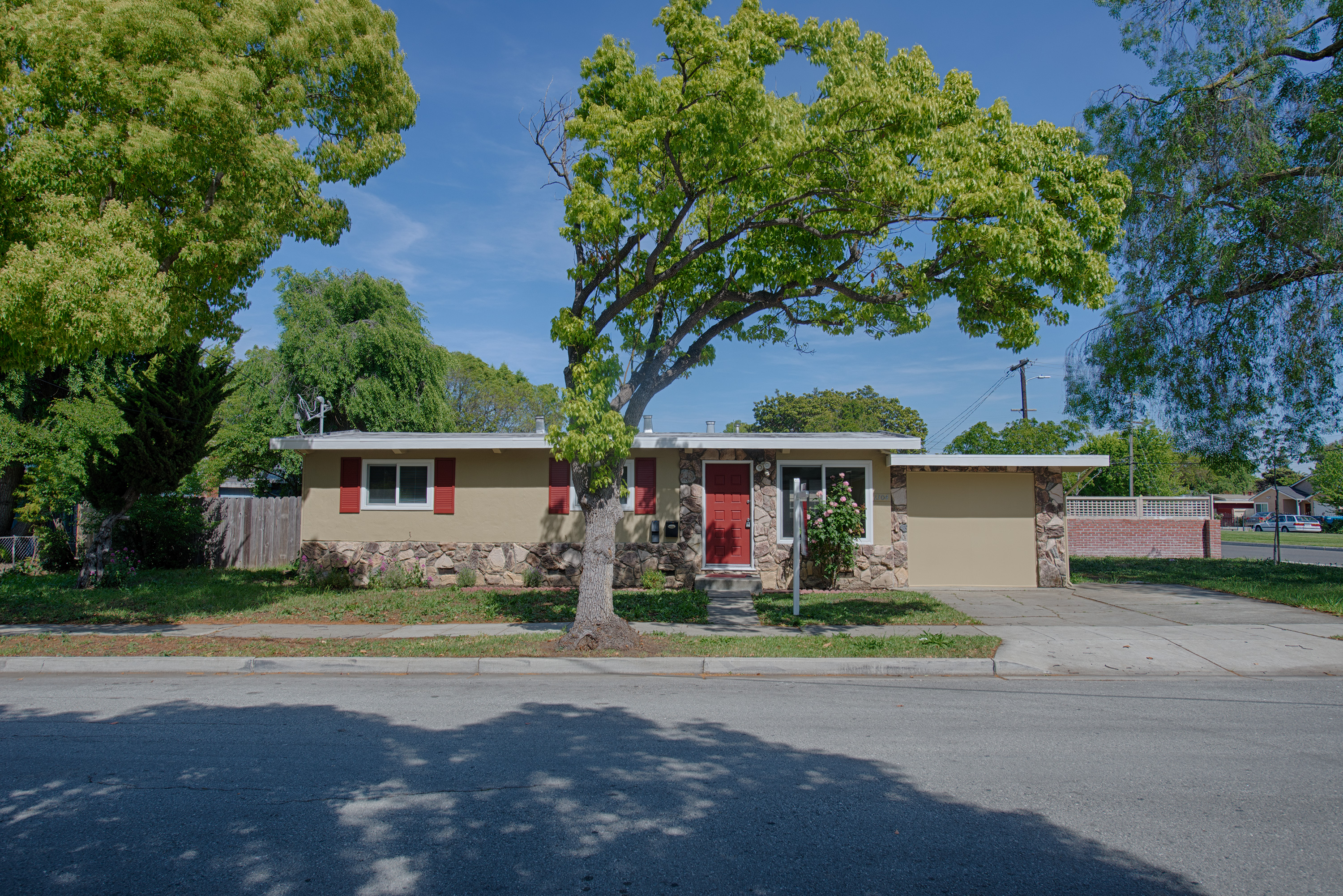 1304 Hill Ave - Menlo Park