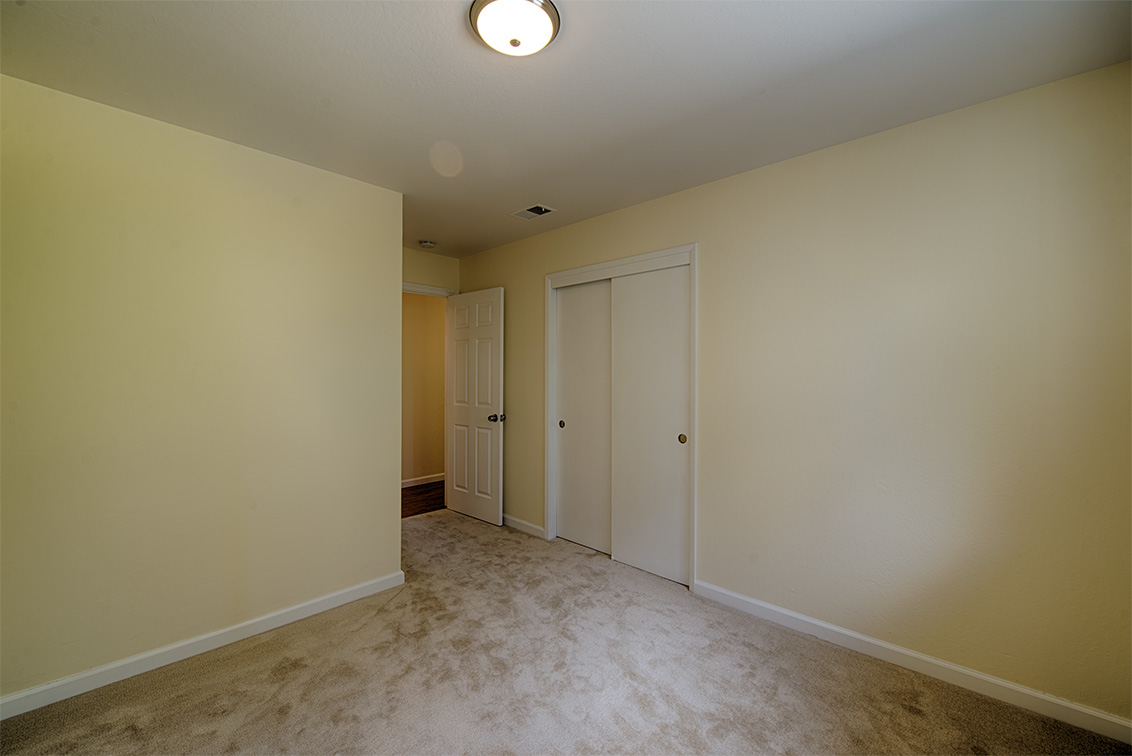 Bedroom 3 (B) picture - 886 Marilyn Dr, Campbell 95008