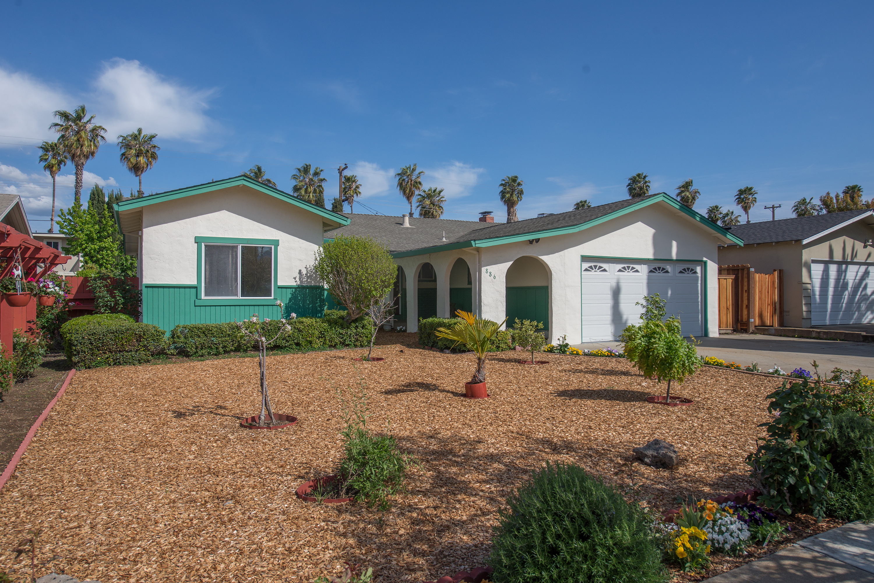 886 Marilyn Dr - Campbell