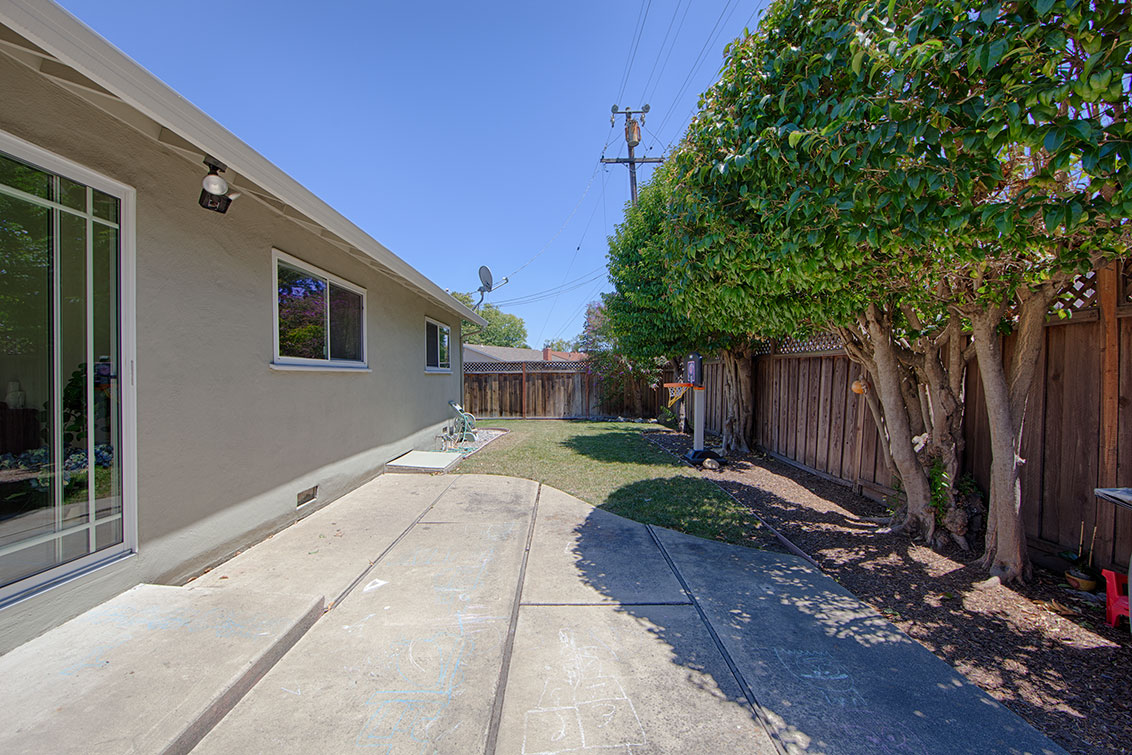 Backyard (A) picture - 1705 Morgan St, Mountain View 94043