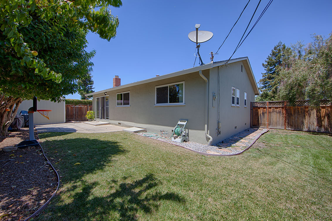 Backyard (B) picture - 1705 Morgan St, Mountain View 94043