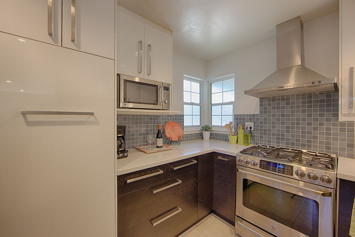 Kitchen (D) picture - 1705 Morgan St, Mountain View 94043
