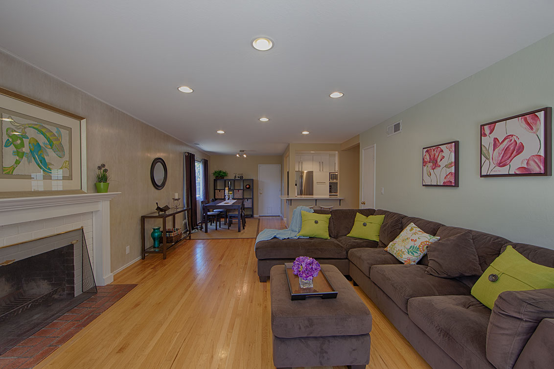 Living Room (E) picture - 1705 Morgan St, Mountain View 94043