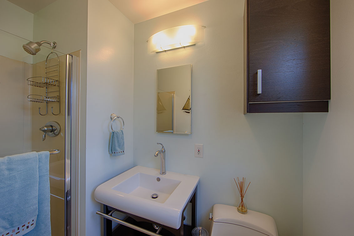 Master Bath (A) picture - 1705 Morgan St, Mountain View 94043