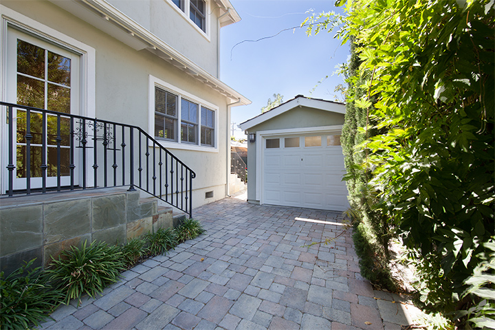 Garage (A) picture - 3396 Park Blvd, Palo Alto 94306