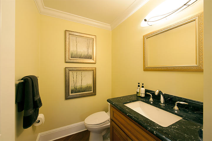 Half Bath (A) picture - 3396 Park Blvd, Palo Alto 94306