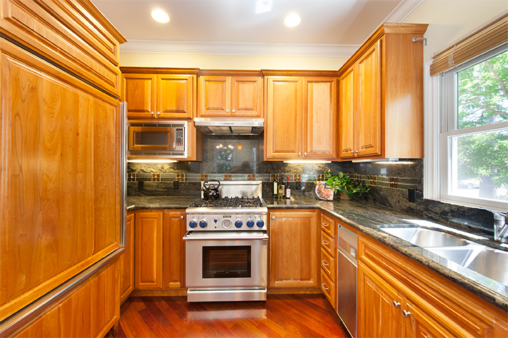 Kitchen (C) picture - 3396 Park Blvd, Palo Alto 94306
