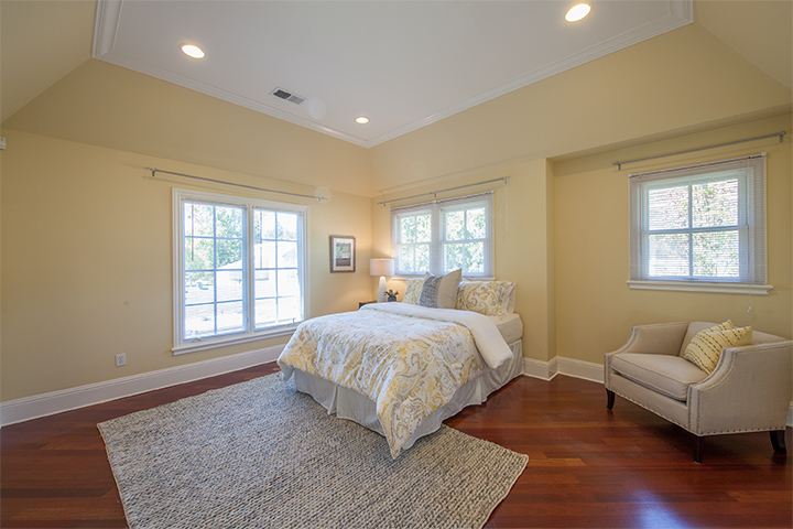 Master Bedroom (A) picture - 3396 Park Blvd, Palo Alto 94306