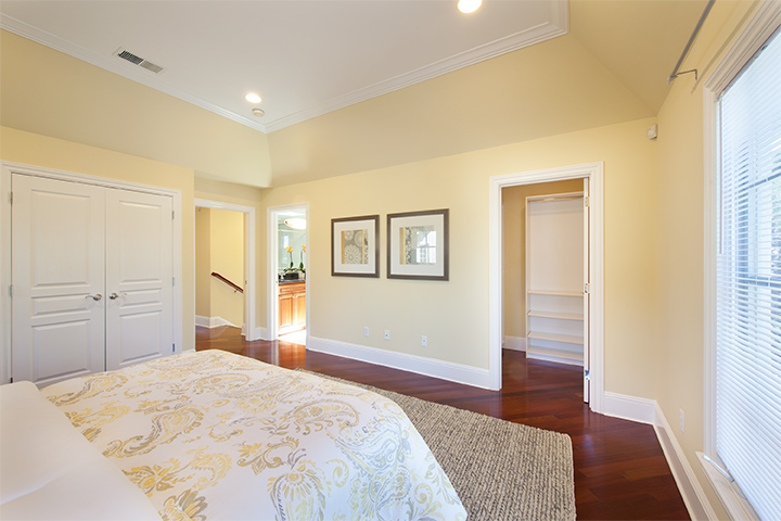 Master Bedroom (C) picture - 3396 Park Blvd, Palo Alto 94306