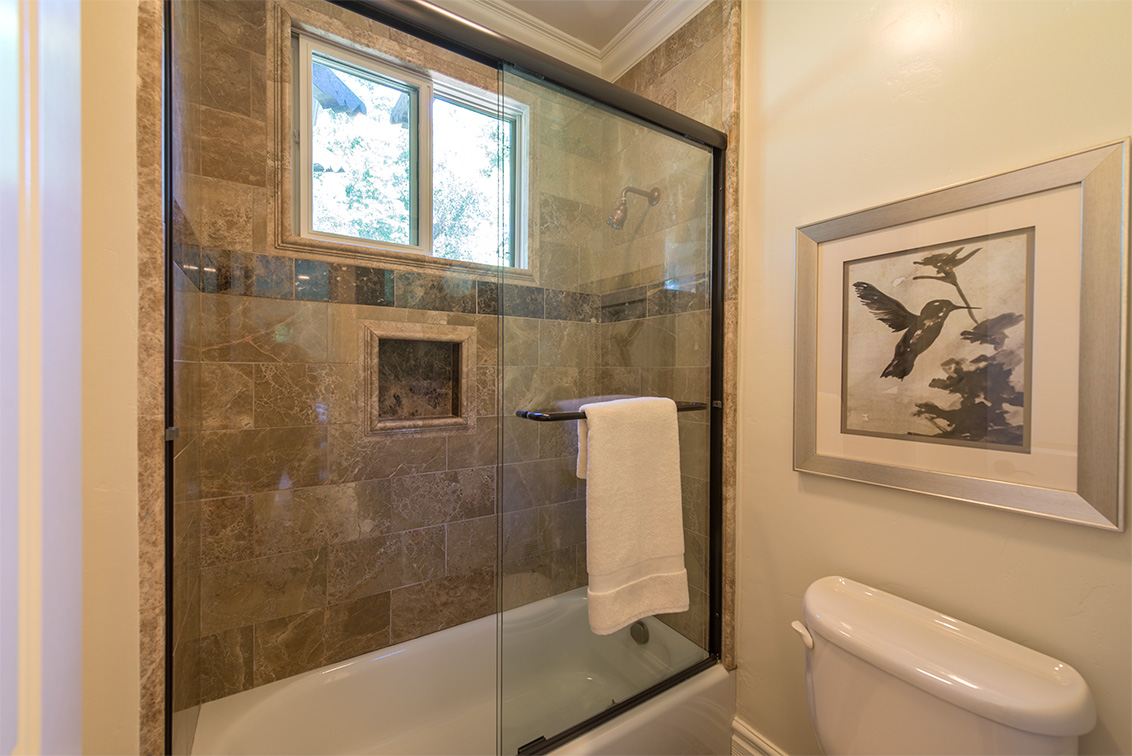 Bathroom 2 (B) Picture - 881 Parma Way, Los Altos 94024 Bathroom 2 (B) picture - 881 Parma Way, Los Altos 94024