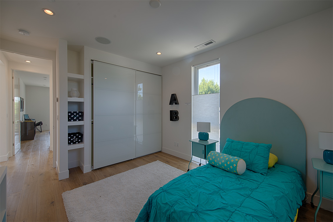 Bedroom 3 (B) Picture - 462 Pettis Ave, Mountain View 94041 Bedroom 3 (B) picture - 462 Pettis Ave, Mountain View 94041