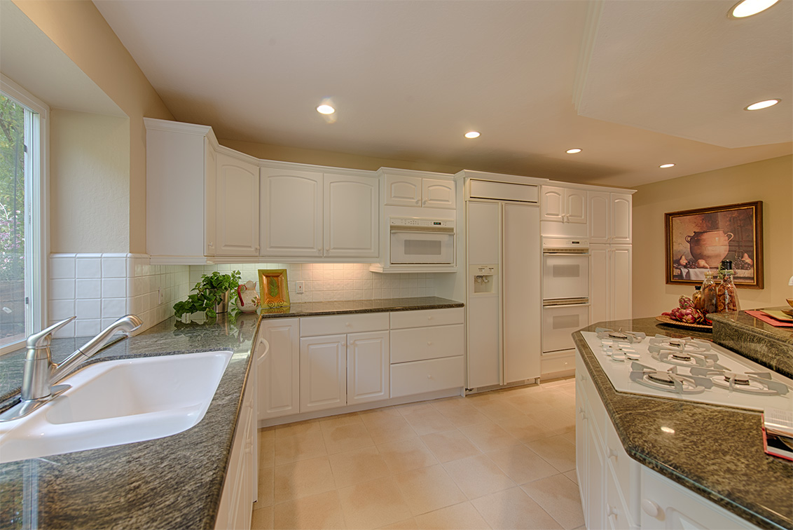 Kitchen (C) Picture - 10385 Rivercrest Ct, Cupertino 95014 Kitchen (C) picture - 10385 Rivercrest Ct, Cupertino 95014