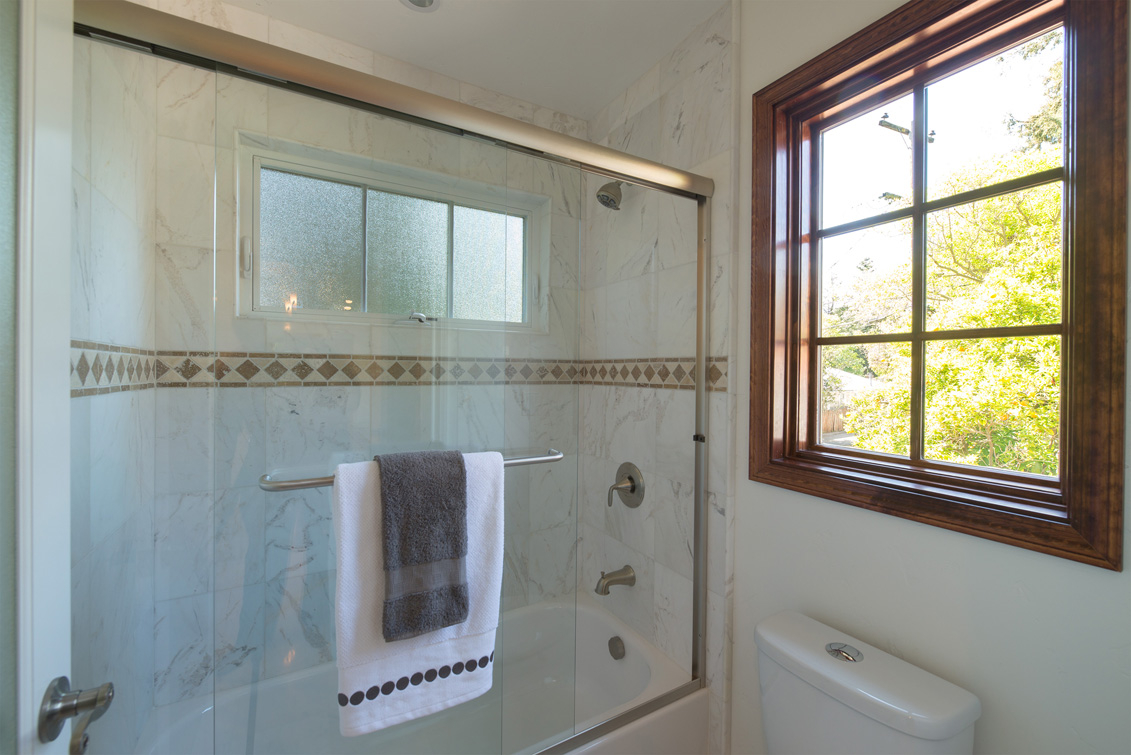 Bathroom 2 (B) Picture - 470 Ruthven Ave, Palo Alto 94301 Bathroom 2 (B) picture - 470 Ruthven Ave, Palo Alto 94301