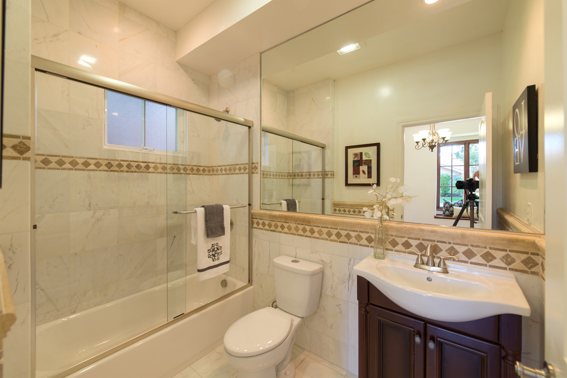 Bathroom 3 (A) picture - 470 Ruthven Ave, Palo Alto 94301