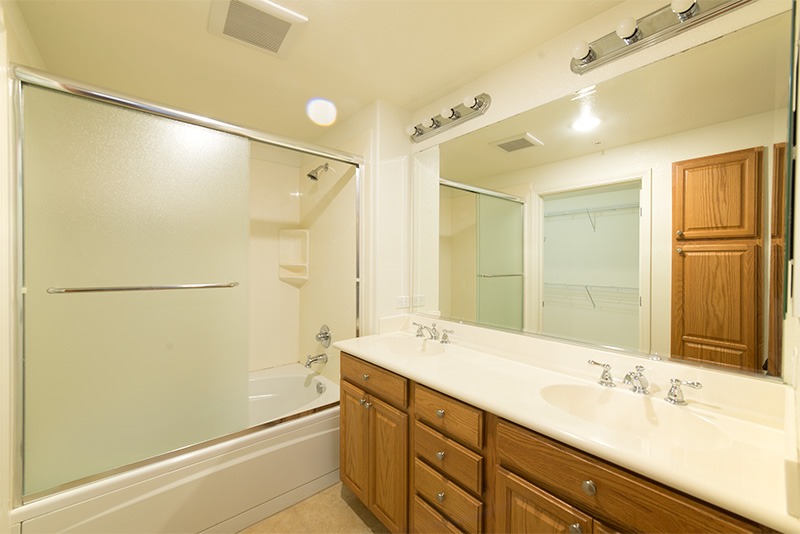 Master Bath (A) Picture - 600 S Abel St 223, Milpitas 95035 Master Bath (A) picture - 600 S Abel St 223, Milpitas 95035