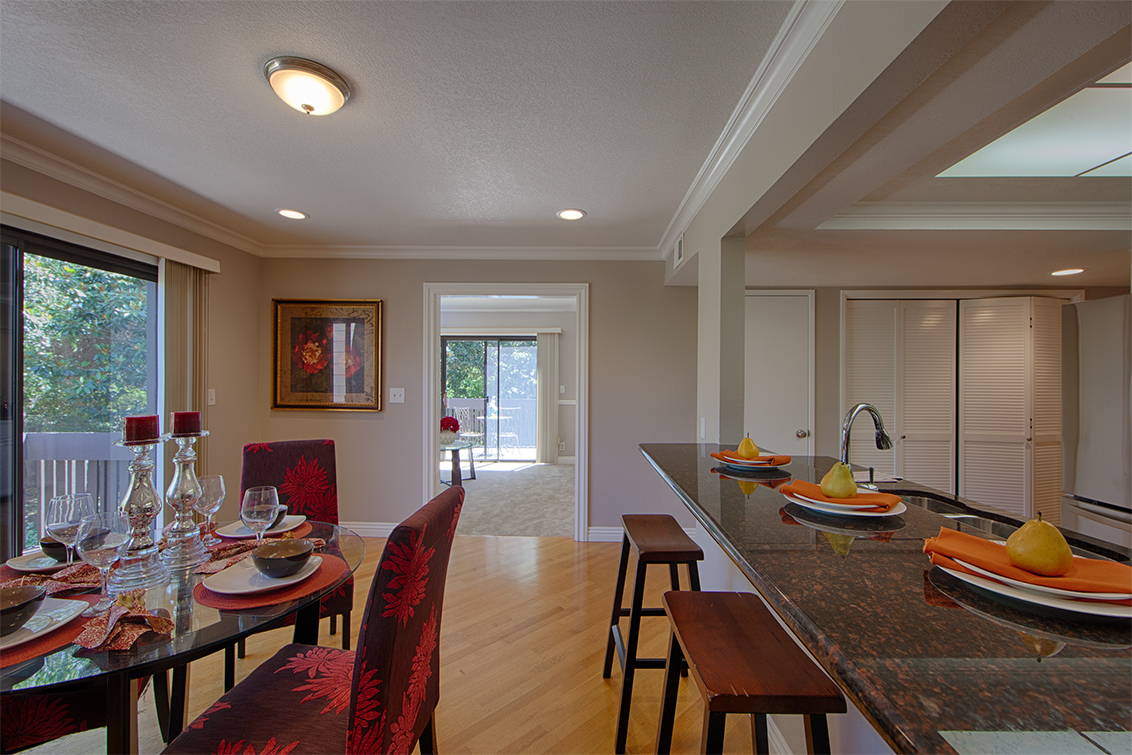 Breakfast Bar picture - 4152 Thain Way, Palo Alto 94306
